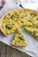 Quiche ai broccoli con pesto di scarti di broccoli
