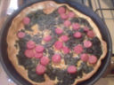 ***PIZZA CON SPINACI , WURSTEL, PROVOLA AFFUMICATA***