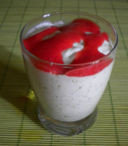 mousse al basilico con salsa di fragole
