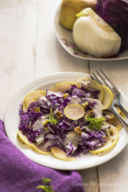 Insalata con cavolo cappuccio mele finocchi e noci