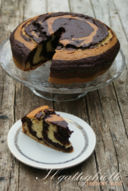 Ciambellone variegato allo yogurt
