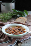 Zuppa di fave secche e farro