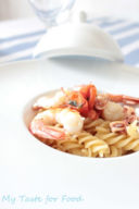 Fusilli con gamberi e totanetti, profumo di mare