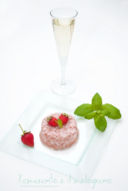 Risotto alle fragole con menta e champagne
