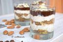 Tumbler di semifreddo al caffè con ricotta e mandorle