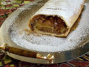 Strudel di mele e noci - Strudel de mere si nuci  - Apple and walnuts strudel