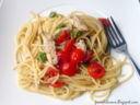 spaghetti con peperoncini verdi e alici