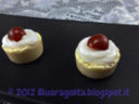 Bicchierini di wafer con crema di banane e mascarpone
