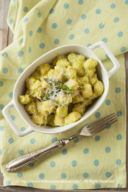 Gnocchi di miglio con pesto di asparagi