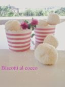 Tre ingredienti e otto minuti ovvero i biscotti al cocco veloci ed economici!