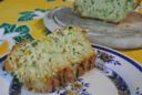 Plumcake salato con zucchine, fiori di zucca e parmigiano