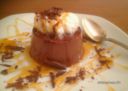Budino al cioccolato con caramello al caffè......con ciuffi di panna