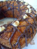 Ciambella morbida alle  nocciole e cacao