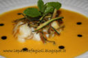 Rana pescatrice al Porto su crema di zucca al balsamico e chips di zucchine