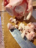 Pizza con gli sfrizzoli e la ricetta di Nonna Chiara