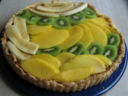 Crostata di luglio con frutta tropicale