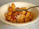 Gnocchi al sugo piccante con salsiccia