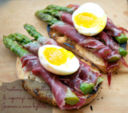 Ricetta involtino di asparagi con Joselito Jamon e uovo alla Coque