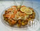 Insalata di patate e salmone