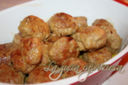 Polpette con yogurt e mandorle al vino bianco