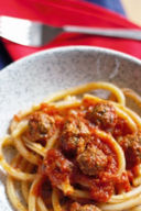 MACCHERONI COL FERRETTO CON POLPETTE (Maccaruni i casa cu i purpetti)