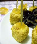 Cubotti di baccalà con marmellata di arance