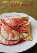 Mezzelune ripiene di lamponi / Half-moons stuffed with raspberries