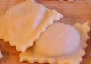Ravioli con sugo alle verdure