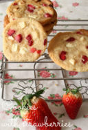 Cookies al cioccolato bianco e fragole