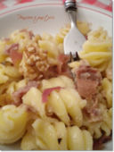 Pasta al prosciutto con noci e ginepro