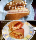 Calzoni fritti con ripieno alla salentina (mozzarella e pomodoro)