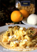 Nodini mozzarella di bufala, limone e carciofi su crema di ceci