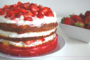 Torta di fragole e ricotta ... e una splendida mattinata tra oggettini di cucina con Ambra!!!