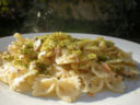 Farfalle ai 3 Affumicati, Pistacchio di Bronte e Erbe Aromatiche