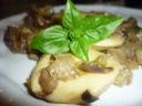 Ravioli di patate e zafferano con  tapenade di melanzane