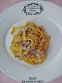 TAGLIATELLE CON CIPOLLE, PANCETTA ED ASIAGO ricetta veloce