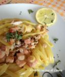 TAGLIOLINI AL PROFUMO DI LIMONE E SALMONE