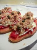 BRUSCHETTA TONNO E CIPOLLA