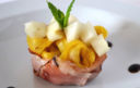 Cestini dolcemente salati con tortellini.