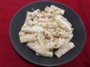 Pasta con ricotta e granella di pistacchi