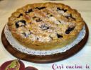 Crostata con marmellata di prugne e mandorle