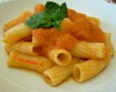 Rigatoni pomodoro fresco e basilico