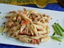 Mezze penne tonno, pomodoro crudo e sedano, ricetta piatto freddo