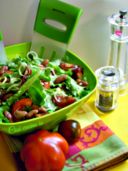 Insalata mista in salsa di acciughe, ricetta primaverile