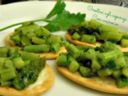 Crostini agli asparagi, antipasto vegano di stagione