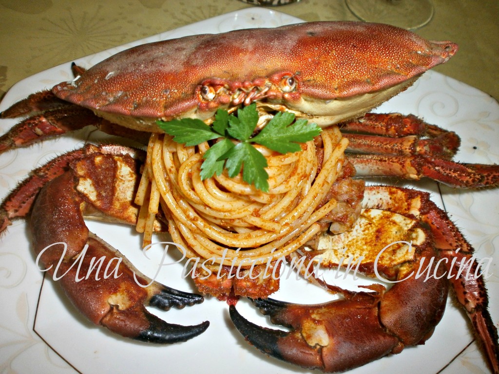 pasta con granchio, lemongrass e sale alla liquirizia