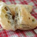 Mezzelune di pasta sfoglia pere e formaggio