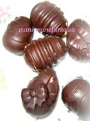 Ovetti di cioccolato ripieni