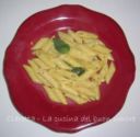 Mezze penne al provolone con basilico e zafferano