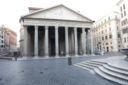 Alba a Roma con turisti
